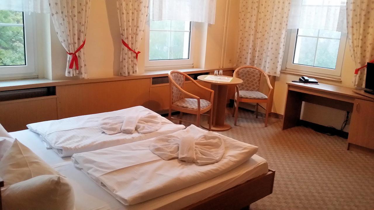Kurhaus Jonsdorf Hotel Luaran gambar